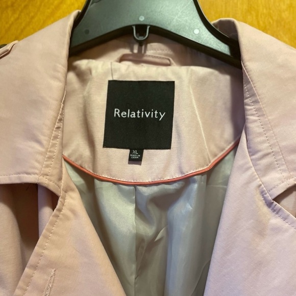 New with tags Relativity Pink Trenchcoat/ raincoat - Picture 10 of 11